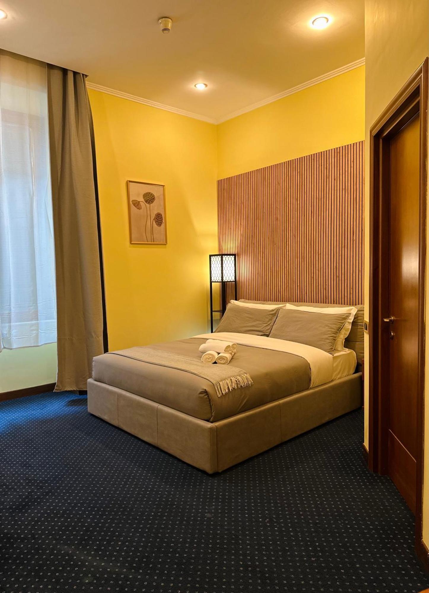 Hotel Rome Place Екстериор снимка