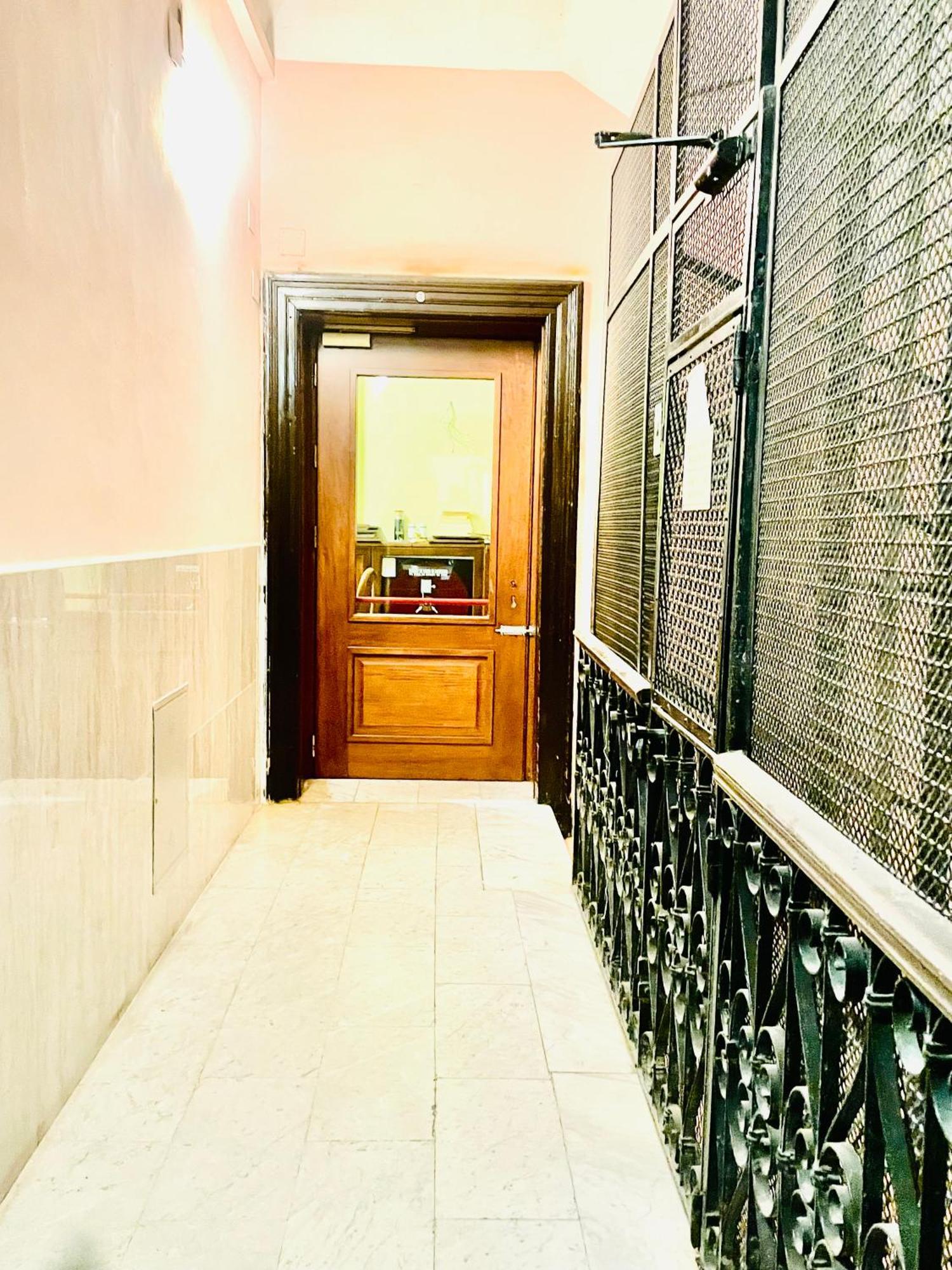 Hotel Rome Place Екстериор снимка