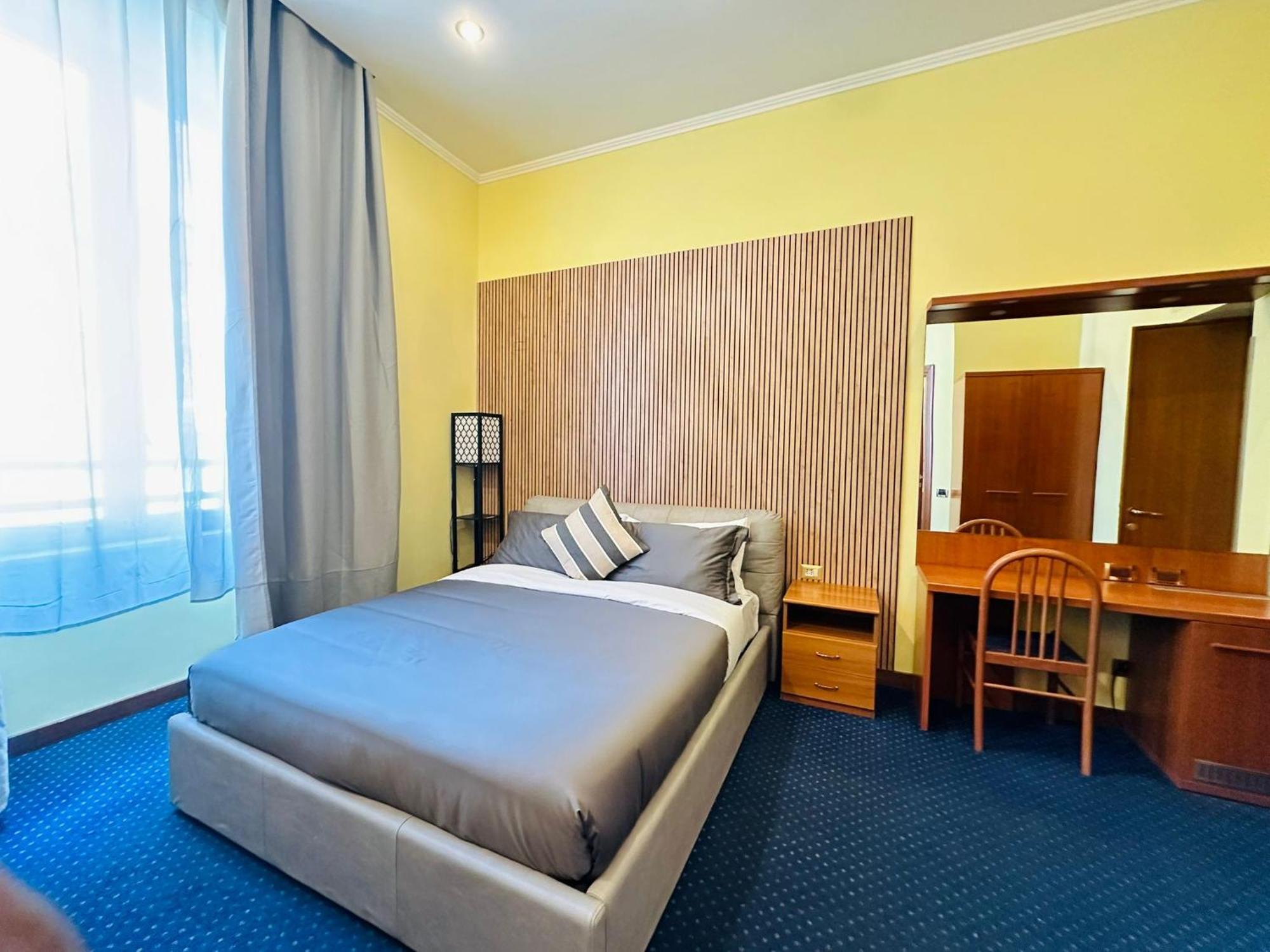 Hotel Rome Place Екстериор снимка