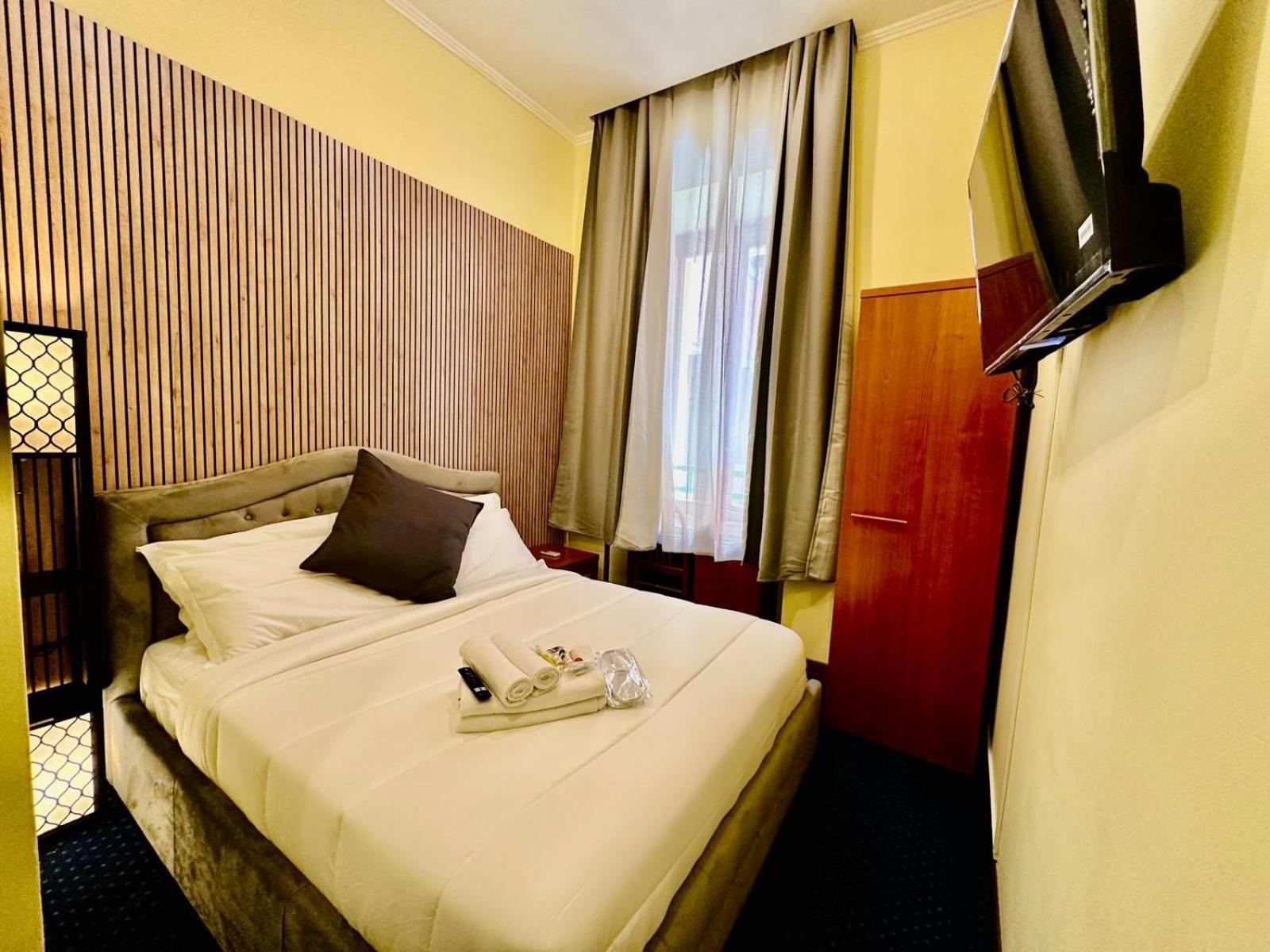 Hotel Rome Place Екстериор снимка